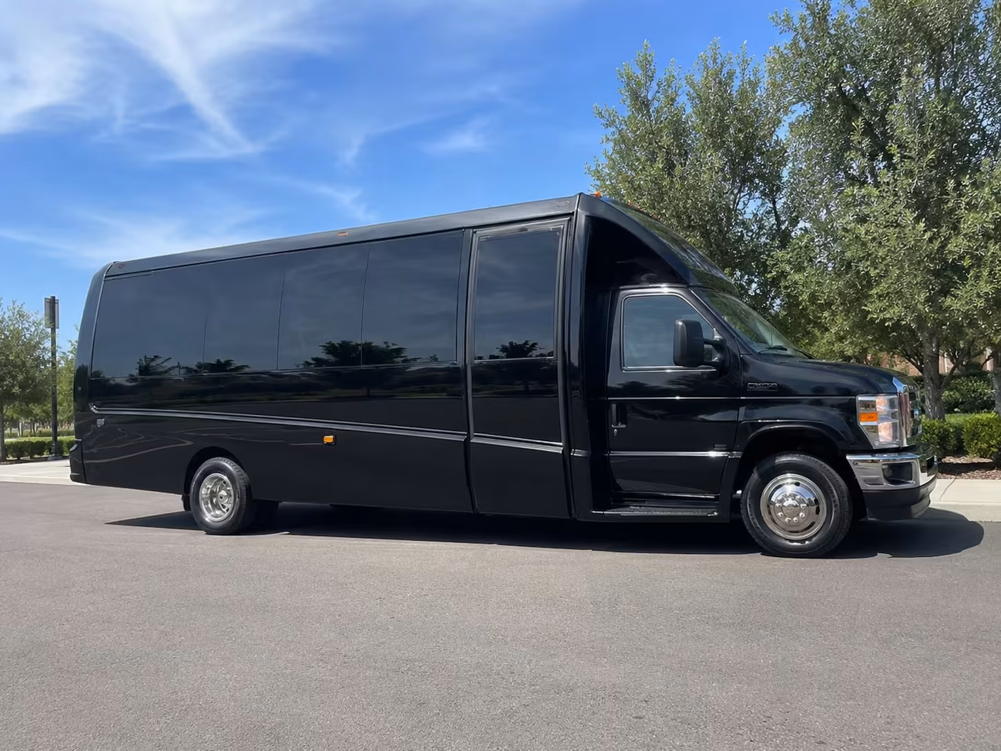 15 passenger minibus