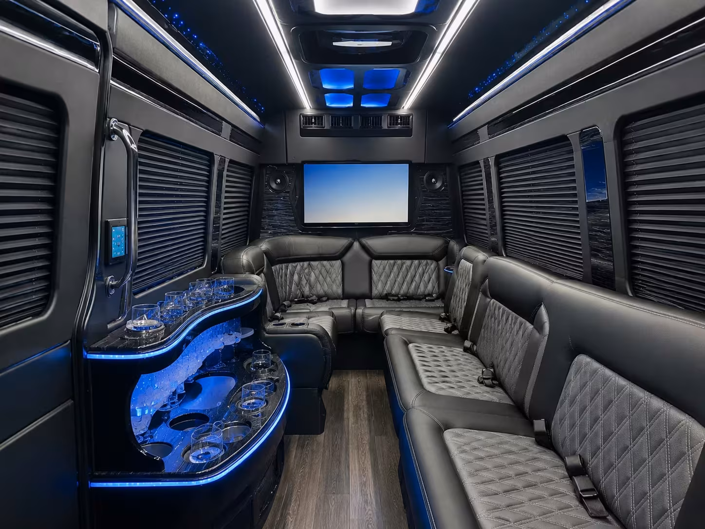 accessible field trip bus rentals in lexington